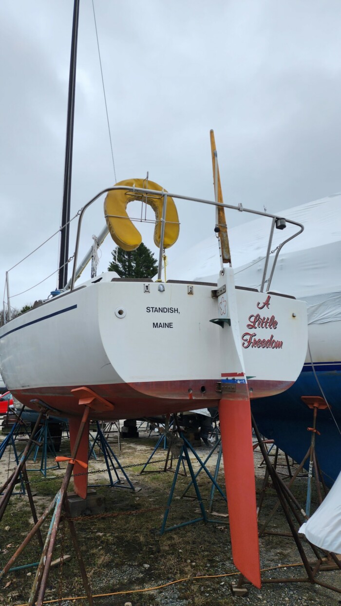 1982 Freedom 25, 25ft - Image 2