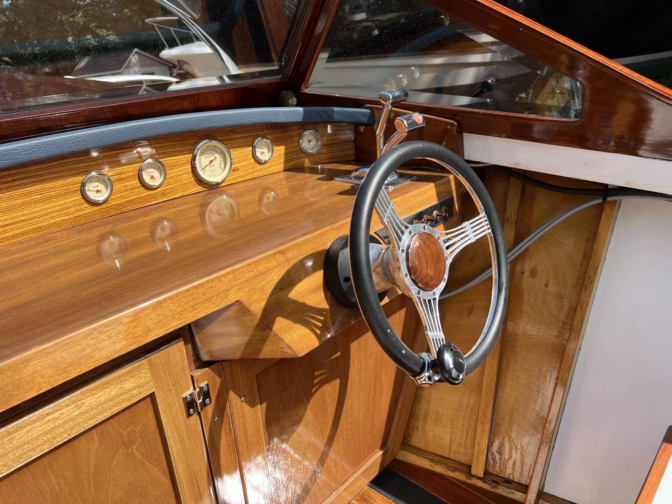 2007 Atkins 22' w/trailer - Image 8