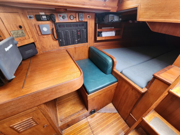 1987 Cambria 40 - CRACKER JACK (Chartered) - Image 4