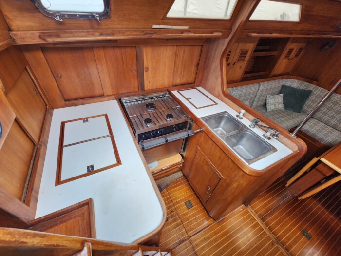 1987 Cambria 40 - CRACKER JACK (Chartered) - Image 2