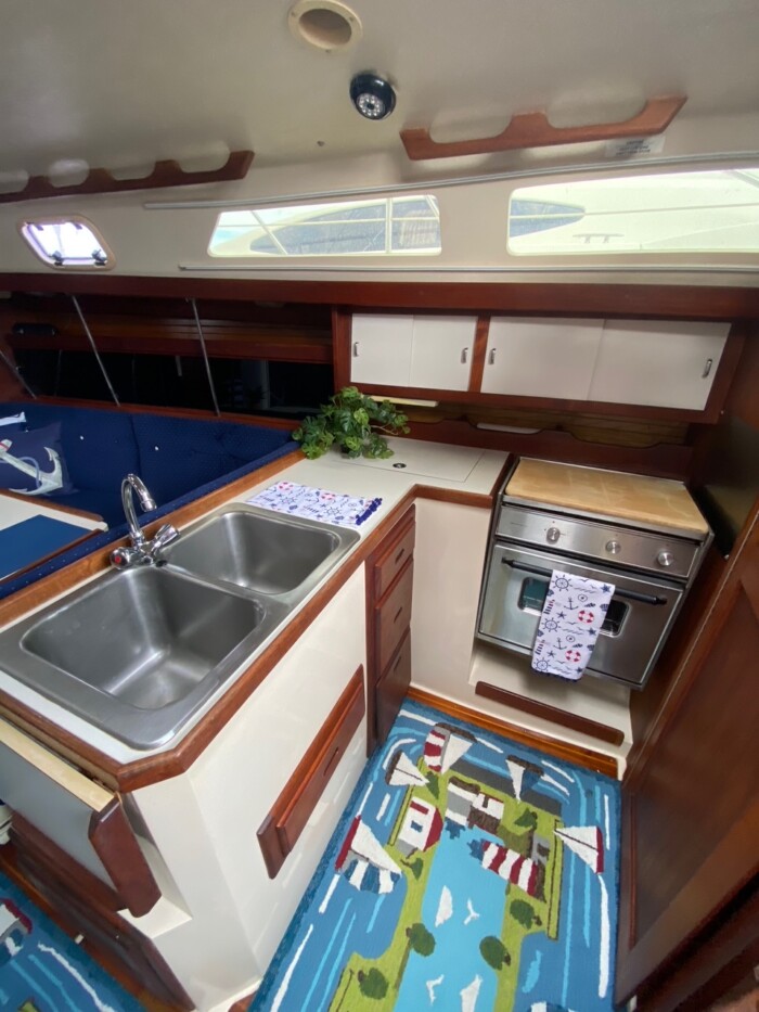 1990 Catalina C-34 - LONGEVITY (Chartered) - Image 5