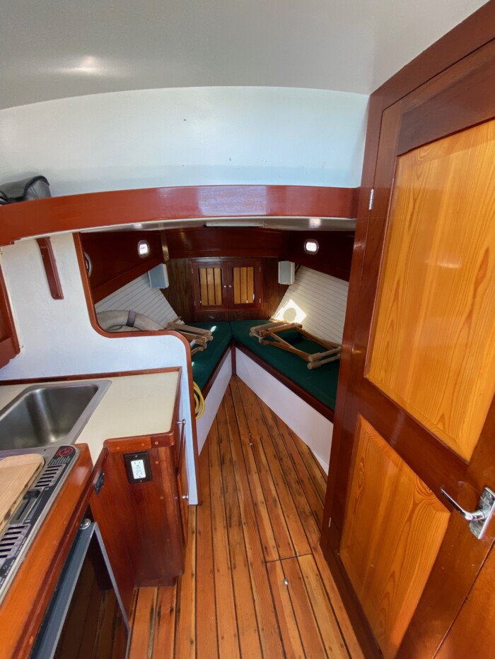 2001 Crocker Cruiser 28’ - DELILAH - Image 6