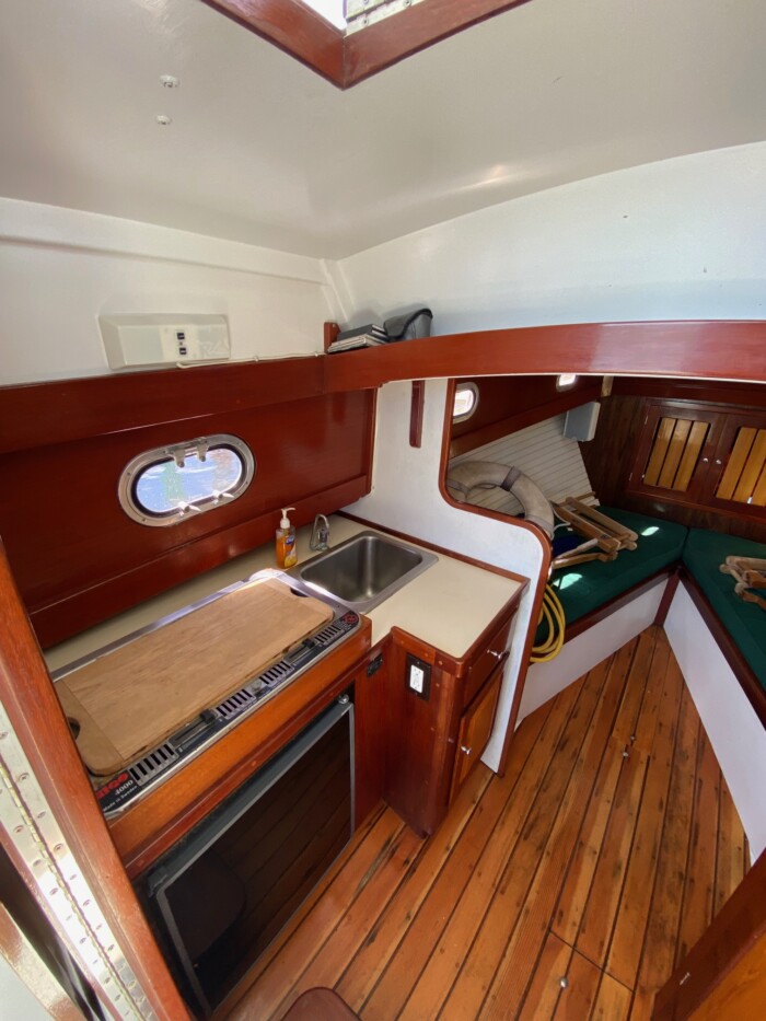 2001 Crocker Cruiser 28’ - DELILAH - Image 7
