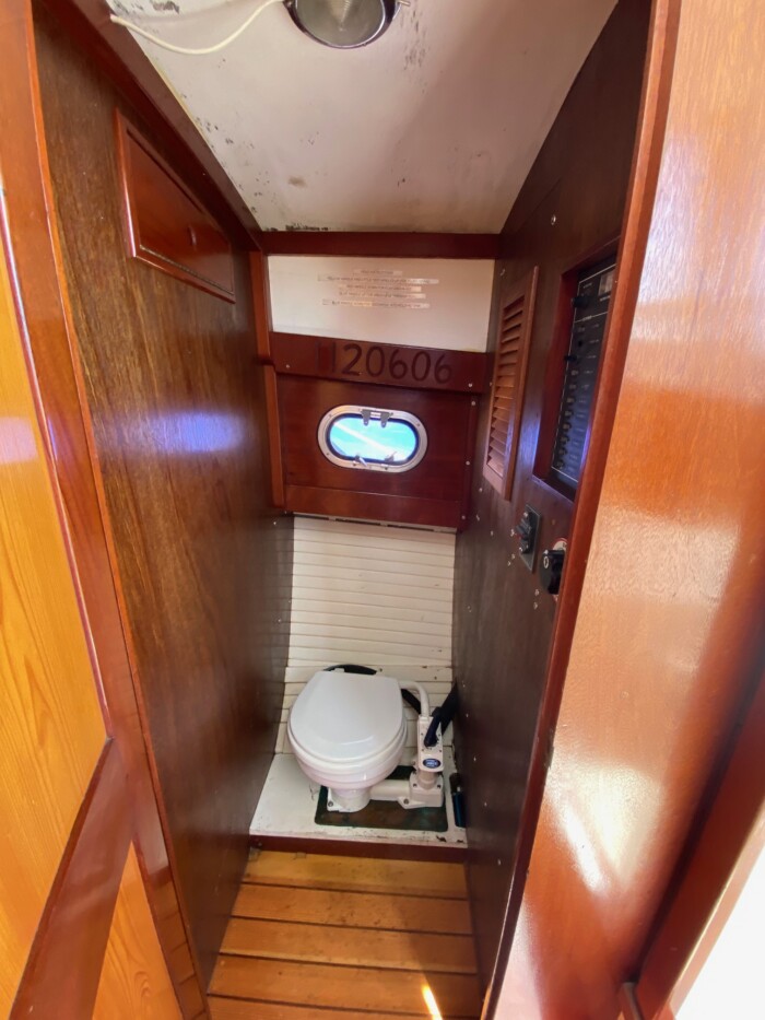 2001 Crocker Cruiser 28’ - DELILAH - Image 10