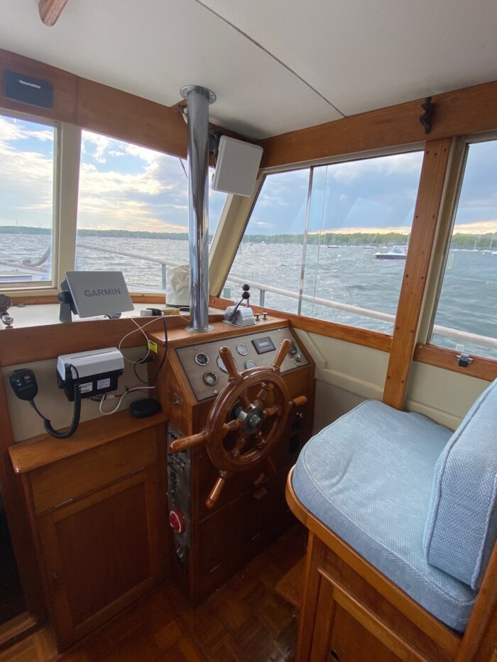 1969 Grand Banks 32 - Image 5