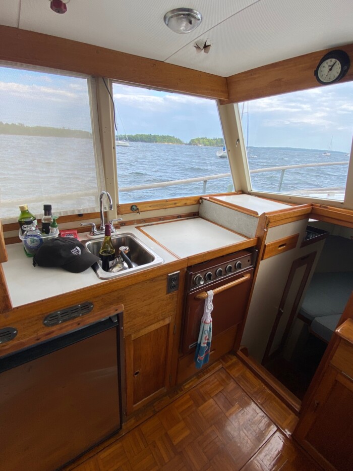 1969 Grand Banks 32 - Image 6