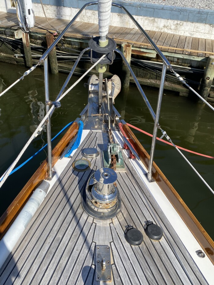 1993 Cambria 44' - Image 9