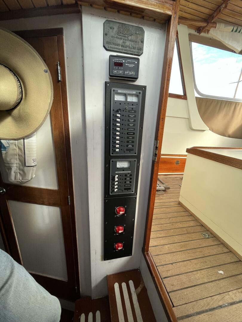 Coming Soon! 1973 Wasque 32 - Image 15